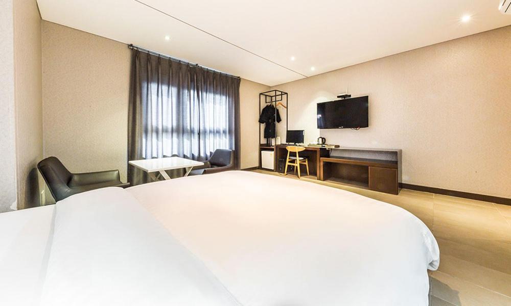 Yeongdeungpo Lifestyle F Hotel Seul Esterno foto