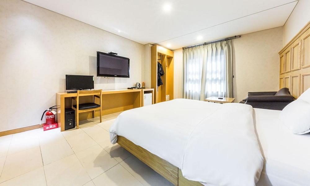 Yeongdeungpo Lifestyle F Hotel Seul Esterno foto