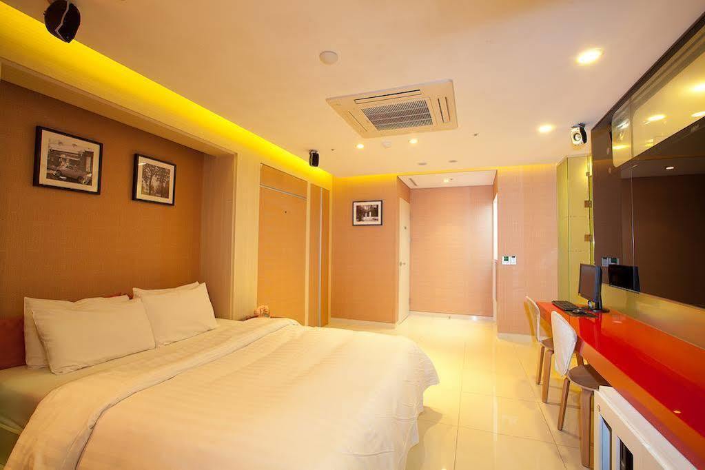 Yeongdeungpo Lifestyle F Hotel Seul Esterno foto
