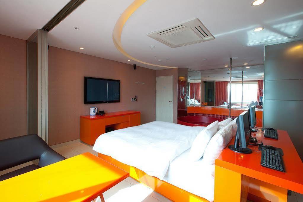 Yeongdeungpo Lifestyle F Hotel Seul Esterno foto