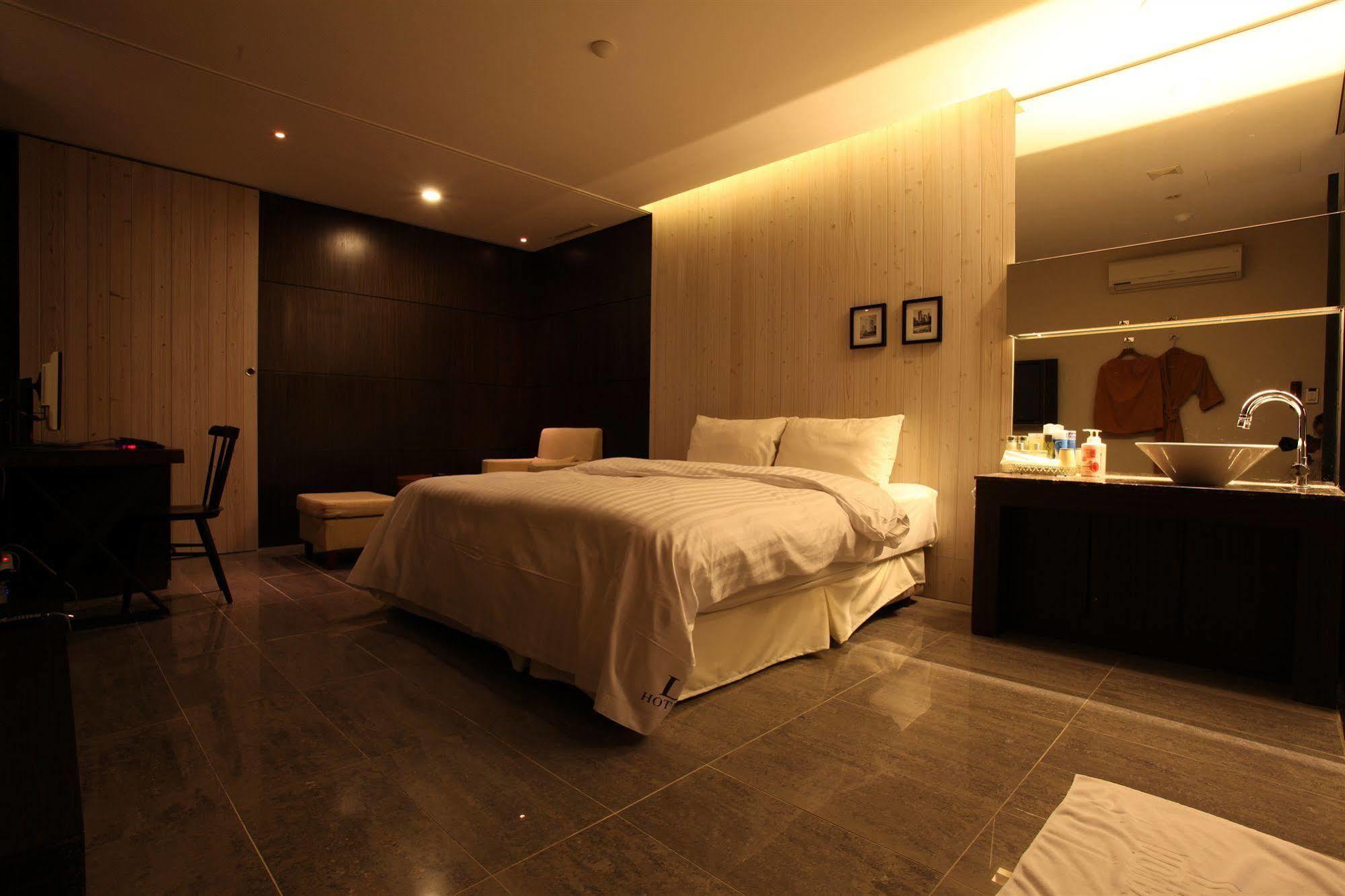 Yeongdeungpo Lifestyle F Hotel Seul Esterno foto