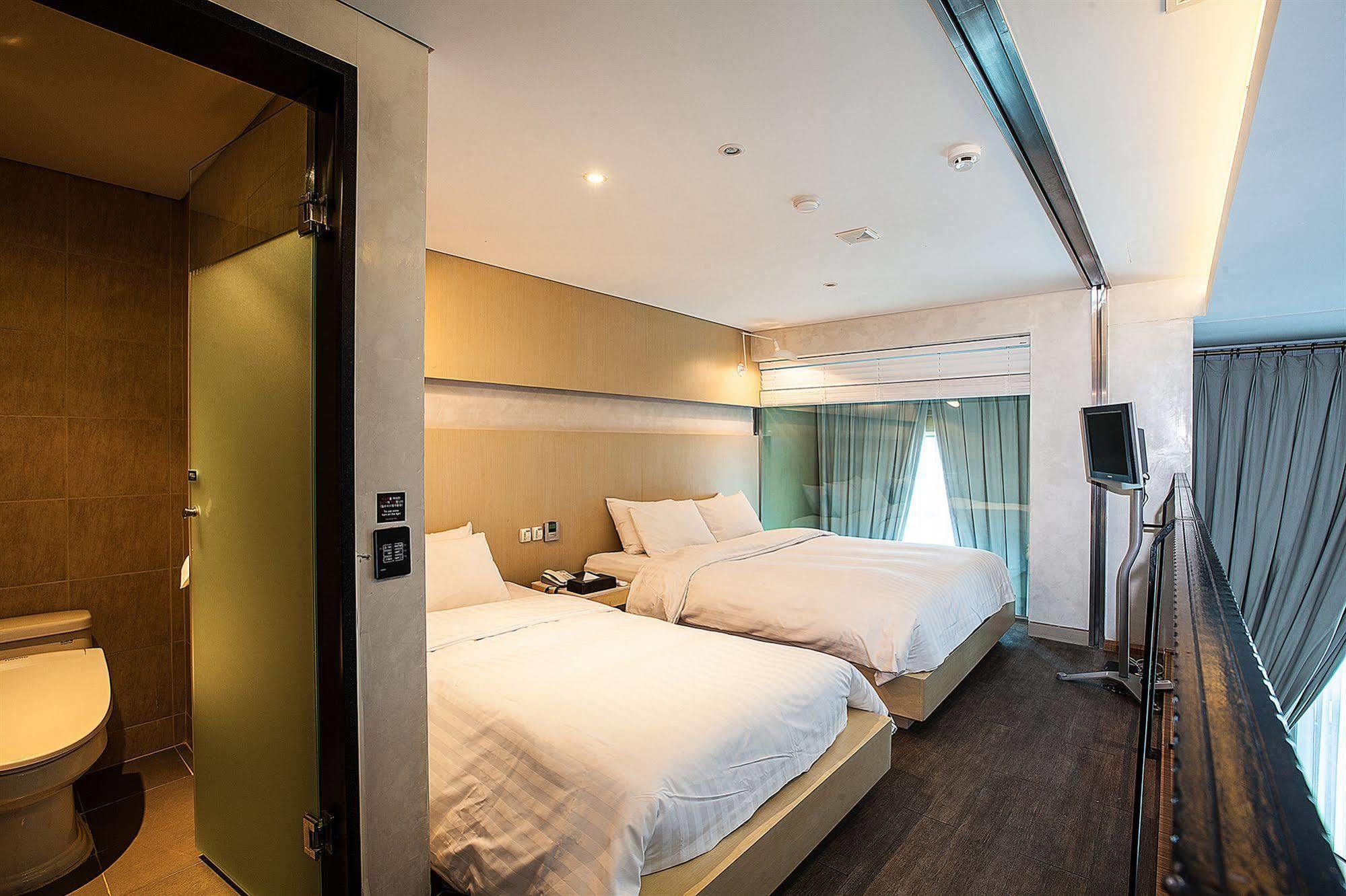 Yeongdeungpo Lifestyle F Hotel Seul Esterno foto